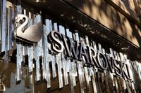Swarovski - 84274 combinations