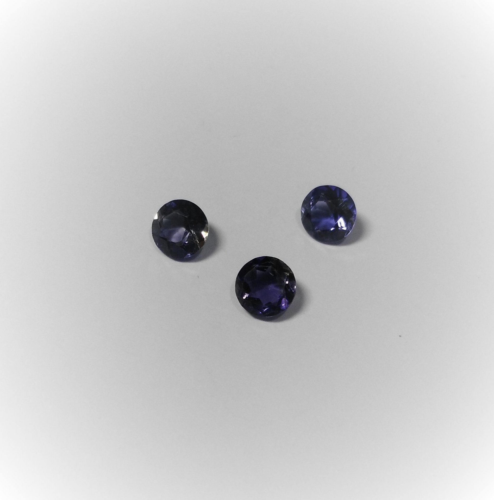 диагностика на скъпоценни камъни - 79215 разновидности