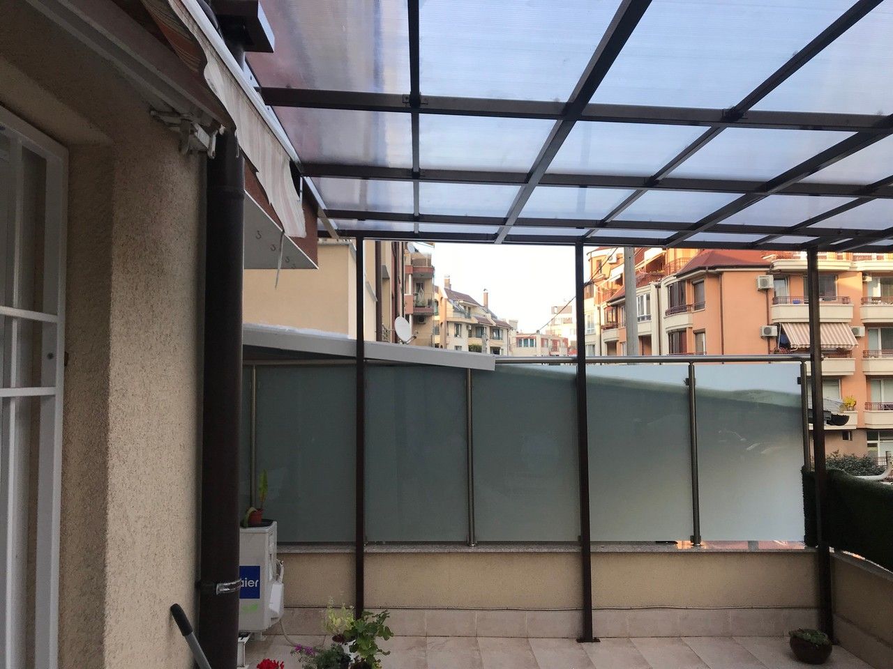 Козирки от поликарбонат - 16962 типа