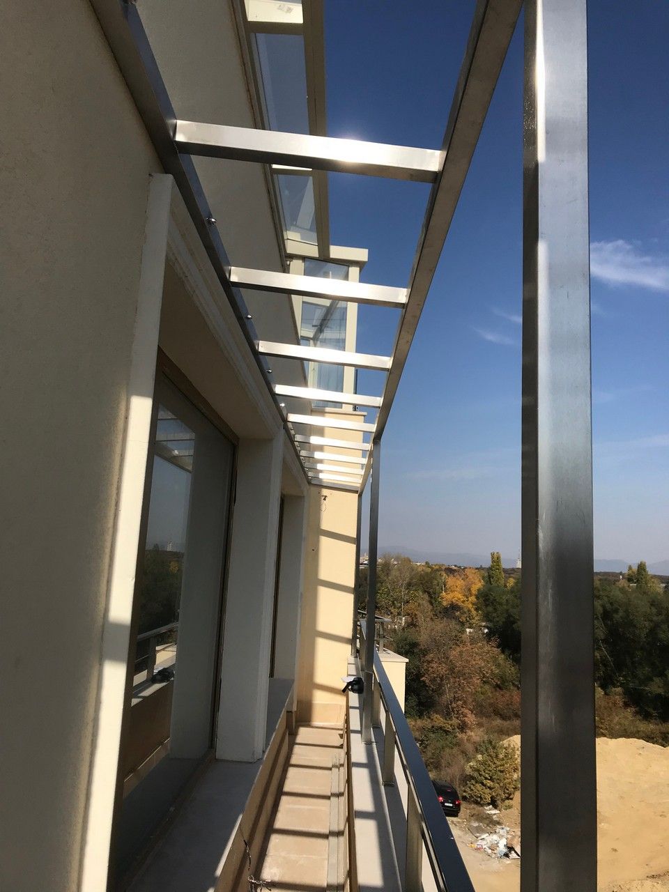 Стъклени козирки - 92588 бестселъри